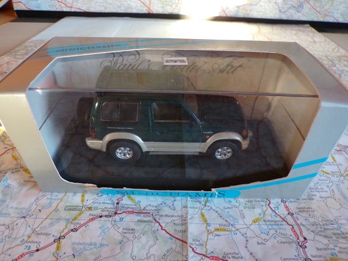 Mitsubishi pajero swb green - swb,